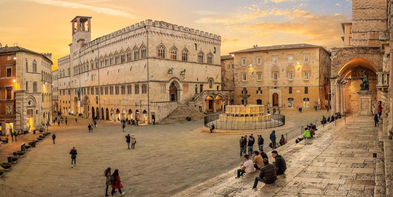 Azzi B&B Comfortably, In The Quietness Of The Perugia Historical Centre Exterior photo